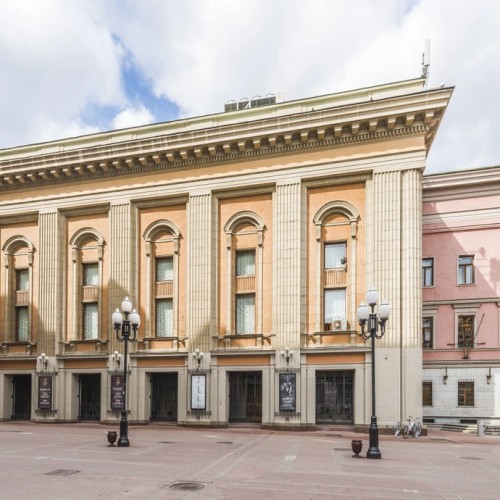 Старый Арбат: прогулка по московскому Монмартру