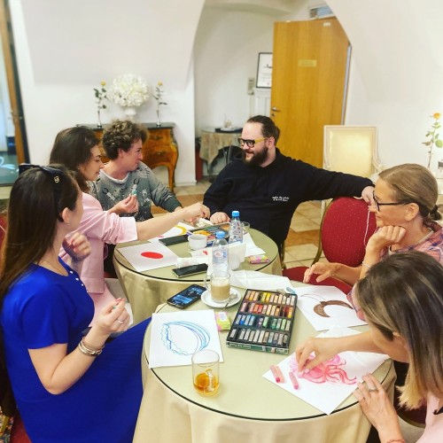 Арт-терапия в кафе Петербурга