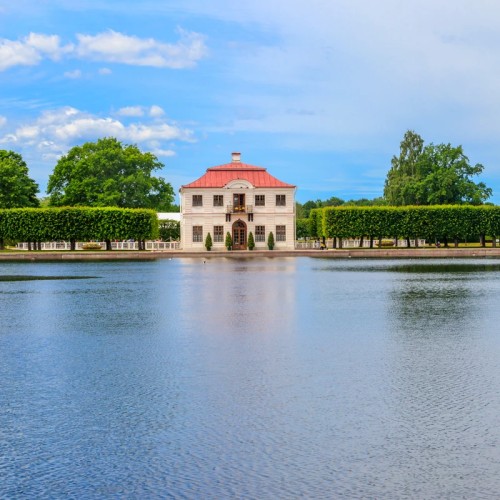 Мир изящных фонтанов Петергофа