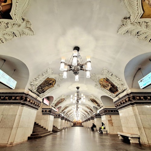 Машина времени в московском метро