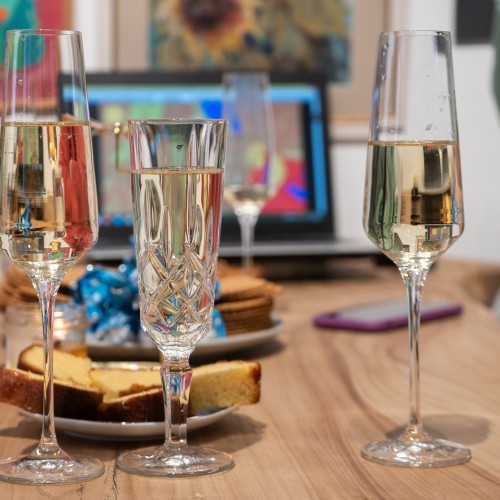 Завтрак для гедониста + светская беседа о знаменитых авангардистах Петроградки