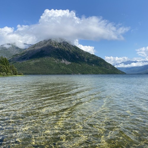 Активное путешествие на север Байкала с комфортом: прогулка на катере, рыбалка и природа