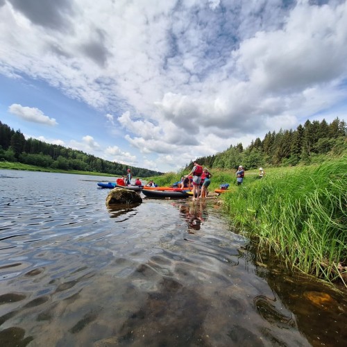 Течёт река Волга: лёгкий сплав на байдарках (всё включено)