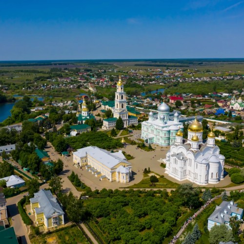 Из Нижнего Новгорода — в Арзамас и Дивеево