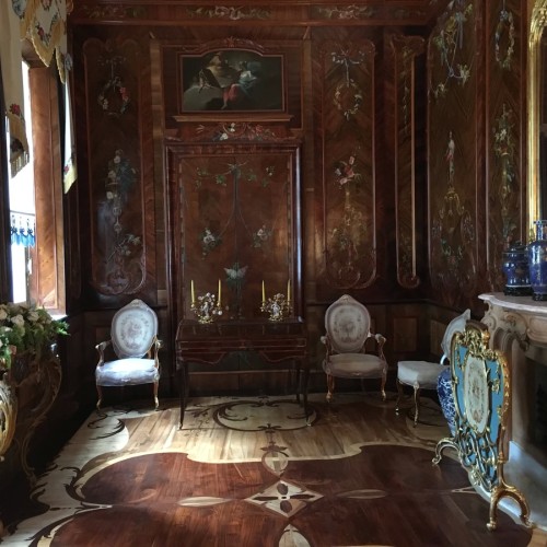 Ораниенбаум  – загородная резиденция светлейшего князя Меншикова