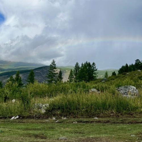 Хайкинг по главным местам Алтая: горы, озёра и водопады