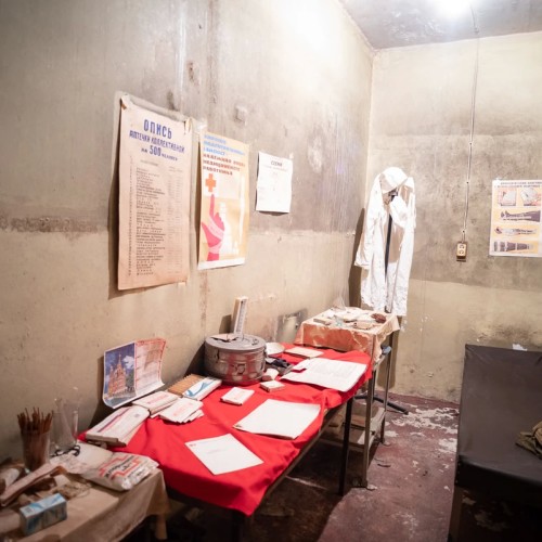 Групповая экскурсия в бомбоубежище Петербурга