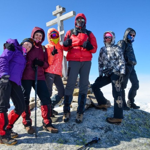 Треккинг в окружении Саян с восхождениями налегке