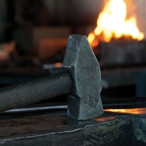 Авторский мастер-класс по изготовлению кованого ножа в Петербурге