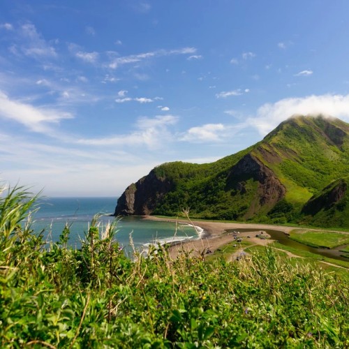 Знакомство с Сахалином в мини-группе: Тихая бухта, мыс Великан и побережье Охотского моря