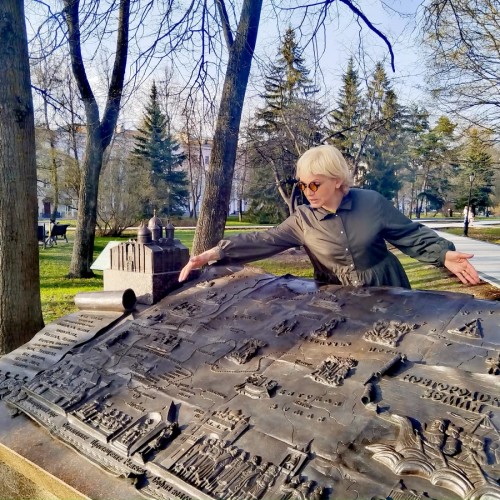 По старинным и новым улочкам Великого Новгорода
