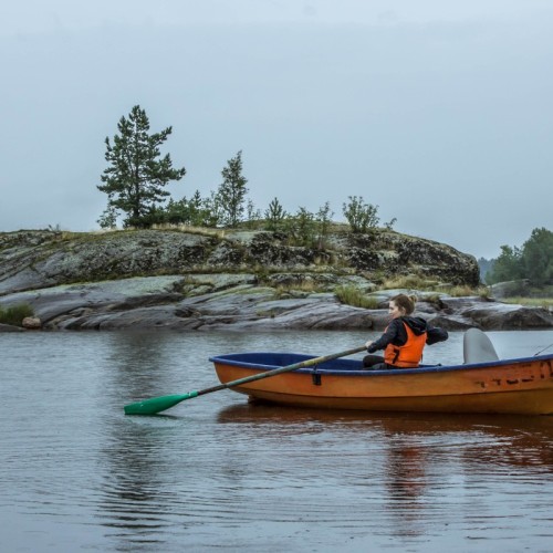 Выдыхай: перезагрузка с йога-практиками и арт-терапией в идиллических пейзажах Карелии