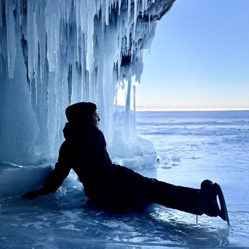 Зимняя сказка Байкала: поездка в мини-группе по живописным локациям и тайным уголкам