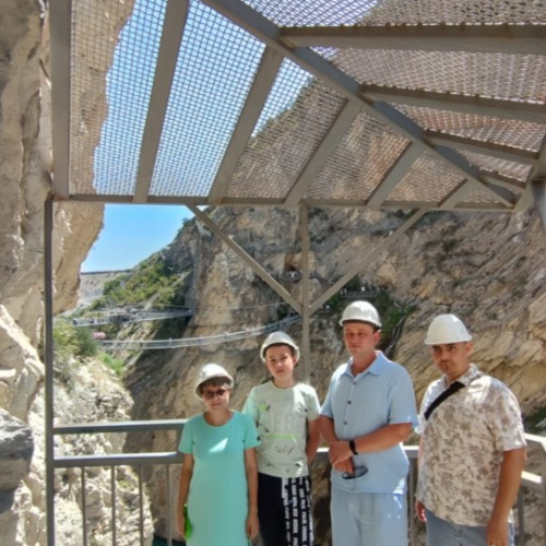 По главным местам Дагестана в мини-группе с катанием на сапах: Сулакский каньон, Хунзах и Дербент