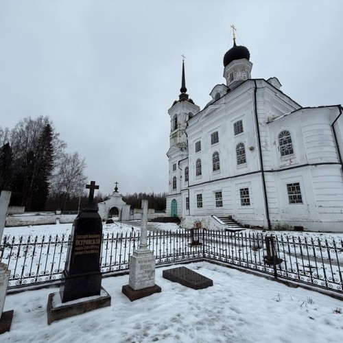 Культурные выходные в Костромской губернии со спектаклем, сырной дегустацией и чаем из самовара