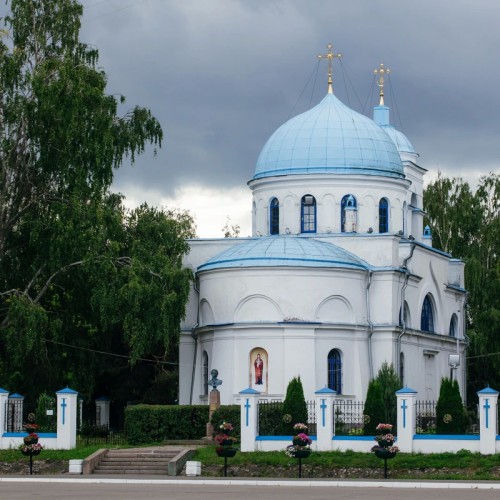 Из Петербурга — в горный парк «Рускеала» и к водопадам (всё включено)