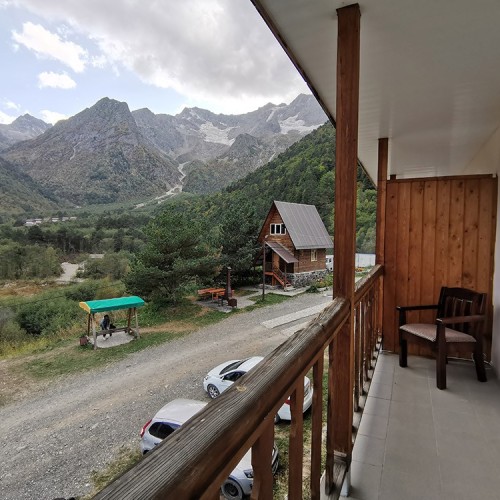 Семейный треккинг в Дигории с размещением в гостинице