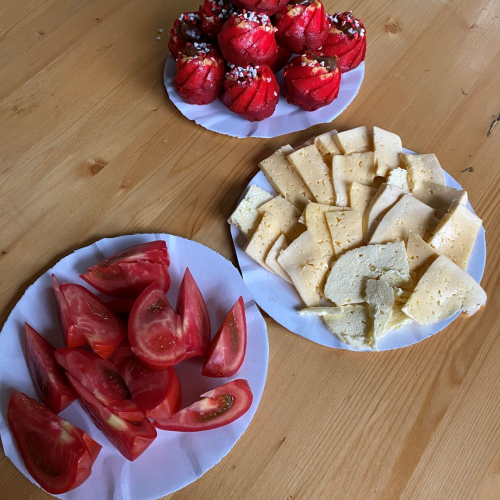 На джипах по Кавказу: Эльбрус, Домбай и другие знаковые локации региона в мини-группе