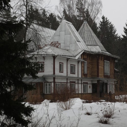 Комарово и дачный Петербург