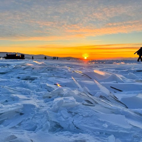 По зимнему Ольхону в мини-группе: все виды льда и главные места