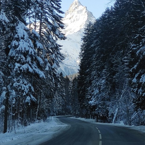 Перезагрузка на Кавказе: Архыз и Домбай, купание в термах и лучшие горные пейзажи