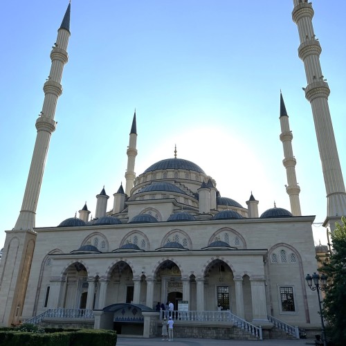 По знаковым локациям Дагестана и Чечни на джипе в мини-группе