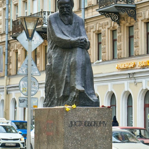 Бесы вокруг Достоевского — прогулка по Петербургу
