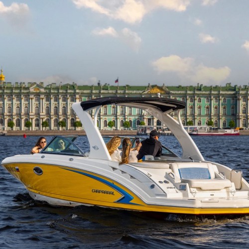 На морском катере — по просторам Невы и Финского залива