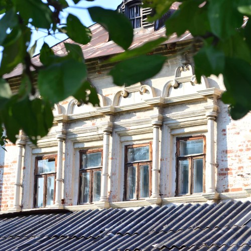 Коломенский Посад: купеческая патриархальность и стрит-арт