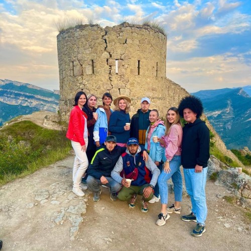 Объятия горного края: по топовым локациям Дагестана на внедорожниках