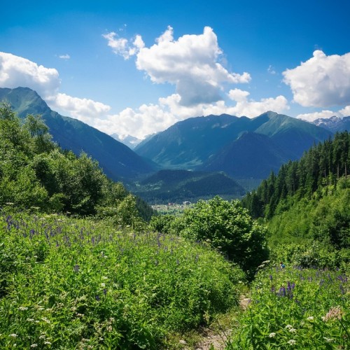 Край разноцветных озёр: треккинг налегке в Архызе с проживанием в палатках