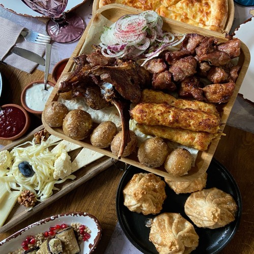 Кавказ на вкус: дегустация в центре Пятигорска (всё включено)