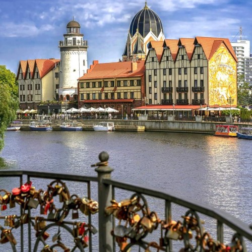 Значимые города и курорты региона: Балтийск, Светлогорск, Зеленоградск, Янтарный, Куржская коса