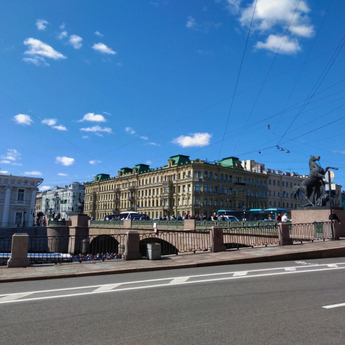 Мобильный квест «Бабуля на островах: в поисках сбежавших кошек»