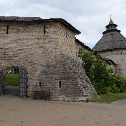 Псковский Кром: многовековая история в деталях