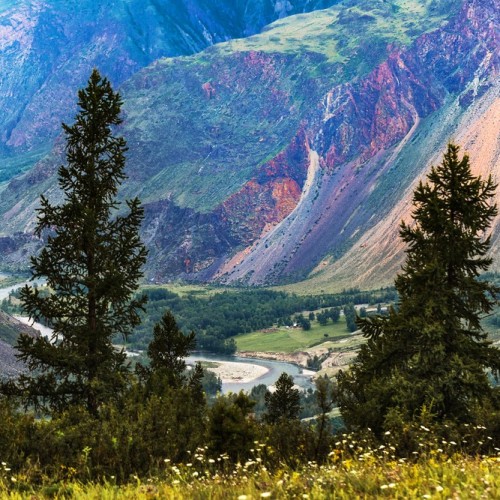 Алтайский отпуск: Телецкое озеро, живописные долины и другие знаковые места