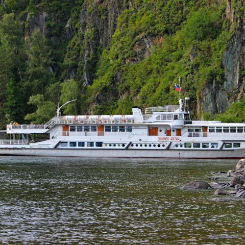 На теплоходе — из Горно-Алтайска на Телецкое озеро