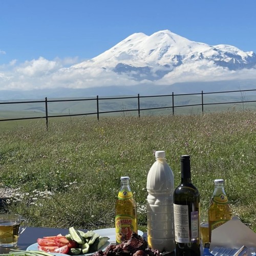 Наедине с Кавказом: вкусная перезагрузка в горах