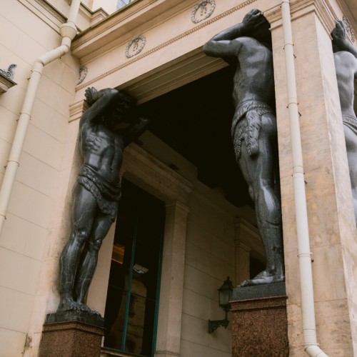 Экспресс-фотосессия в лучших декорациях Петербурга