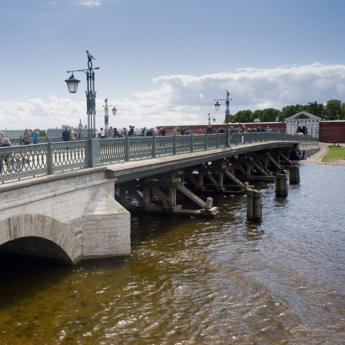 Семейная прогулка по Петропавловской крепости c иммерсивным аудиогидом