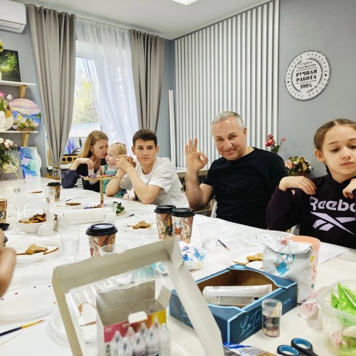 Рисуем Великий Новгород: мастер-класс по росписи пряников