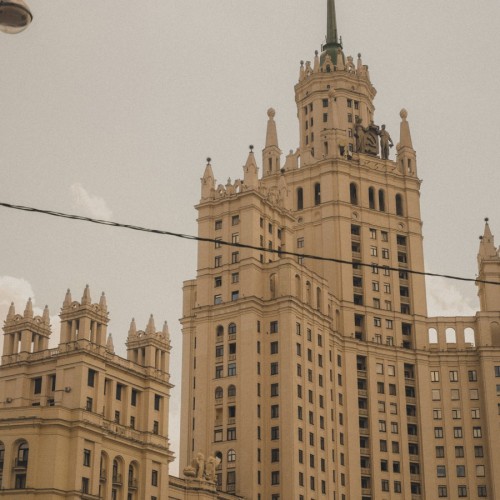 Ивановская горка: темная сторона Москвы