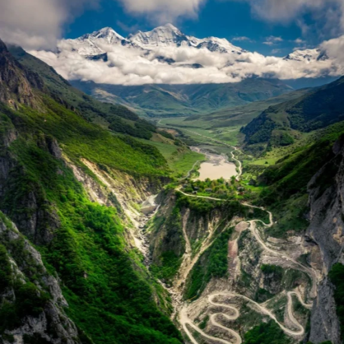Лучшее в Северной Осетии: ущелья, древности и высокогорные селения