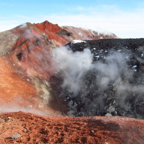 Большой поход с рюкзаками и палатками по Камчатке: вулканы, Тихий океан, термы и альпийские луга