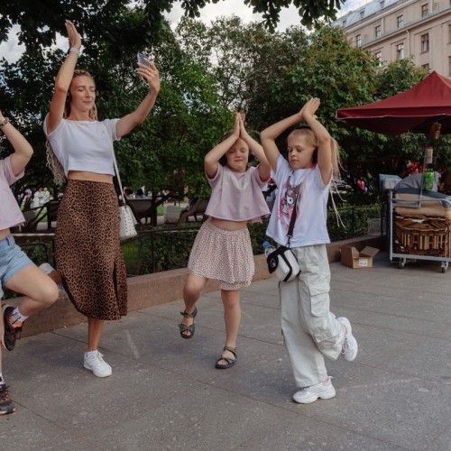 Групповая иммерсивная прогулка по центру Петербурга