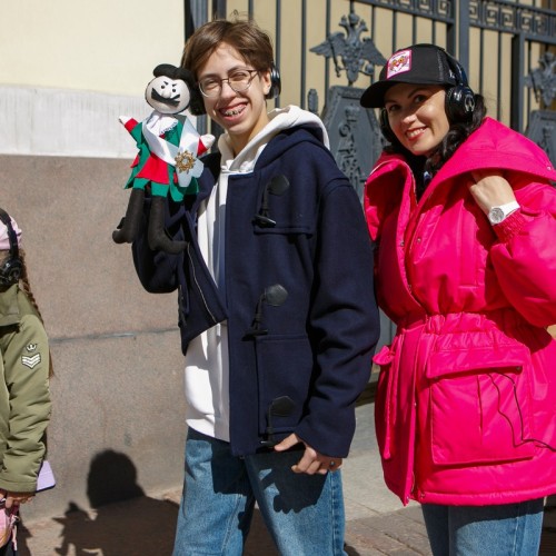 Рыцари, коты, слоны и та самая чайка: иммерсивная прогулка в наушниках