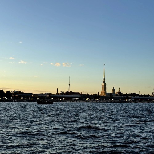 Прогулка с аудиогидом на теплоходе «5 островов Петербурга»