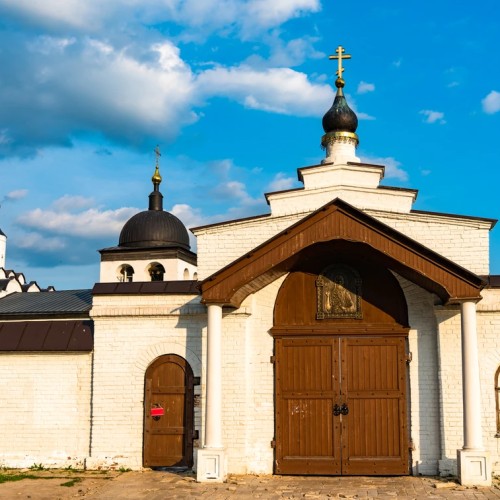 Свияжск сквозь века (на вашем авто)