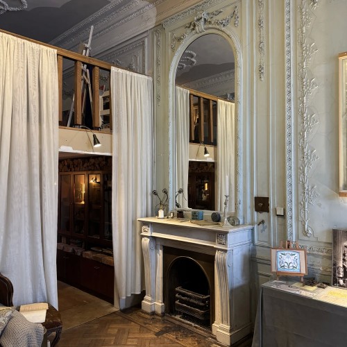 Через дворы и парадные в доходный дом Бака