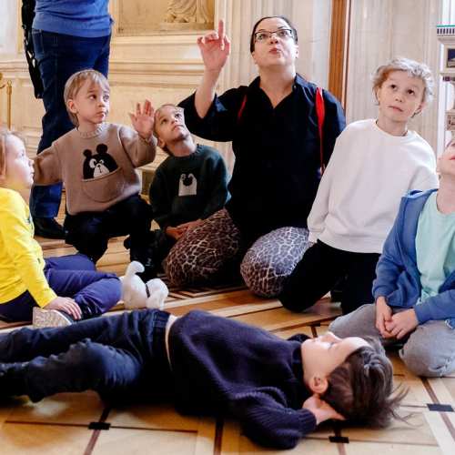 Экскурсия для детей «Каменная шкатулка Эрмитажа: малахит, лазурит и мозаика»